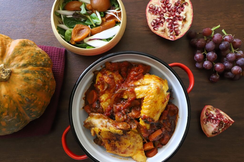 Cappone alla cacciatora e insalata di albicocche