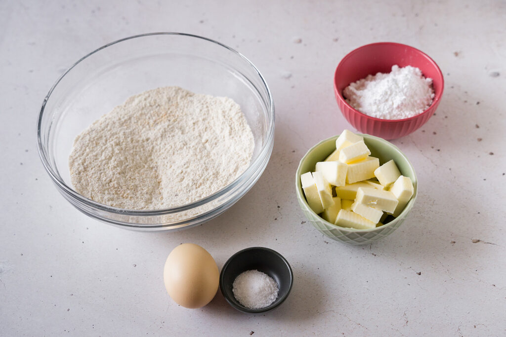 crostata-alle-albicocche-con-crema-pasticcera-alla-mandorla