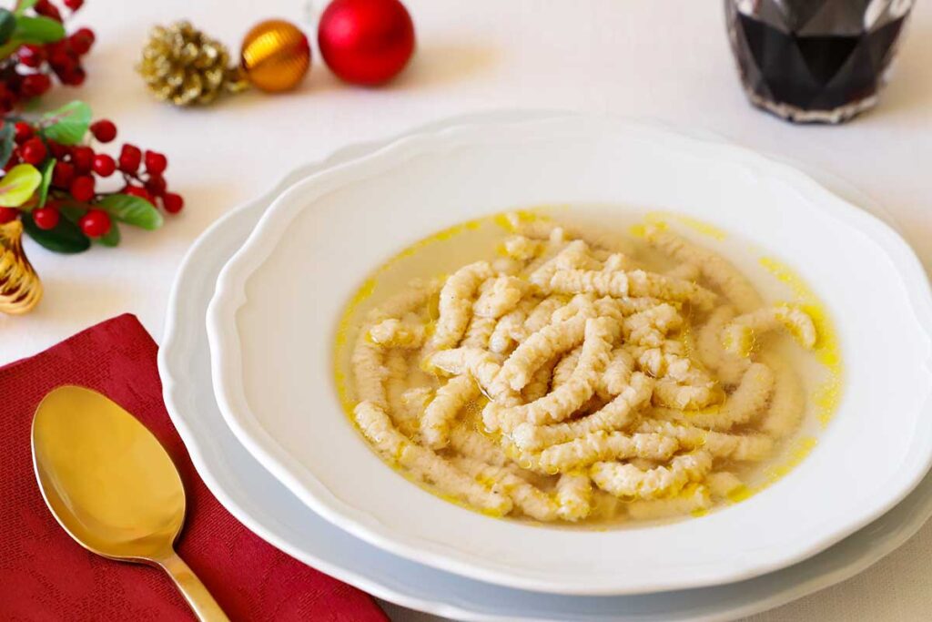 Passatelli in brodo di cappone